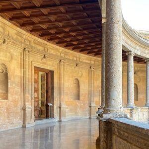 Veranstaltung: Alrededores de la Alhambra y Palacio de Carlos V: Visita guiada, Alhambra in Granada