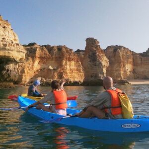 Veranstaltung: Caverna de Benagil: Experiência de caiaque na praia de Benagil, Benagil Cave in Benagil