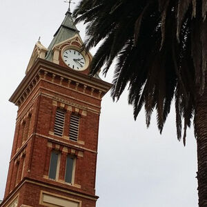 Veranstaltung: Adelaide Walking Tour: Hills, Squares and Parklands, Wellington Hotel in North Adelaide