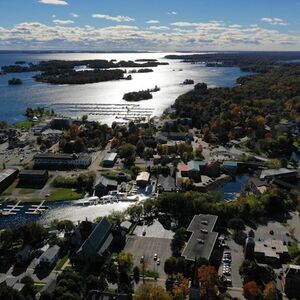 Veranstaltung: Thousand Islands 10-Min. Helicopter Tour, Ottawa Aviation Activities in Gananoque