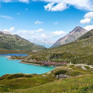 Veranstaltung: Esperienza del Trenino Rosso del Bernina da Milano, Bernina Express Milan in Milan