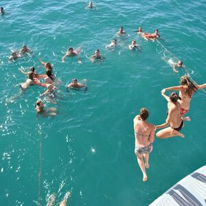 Veranstaltung: Valencia: Crucero en Catamarán + Baño, Valencia Tourist Card in Valencia