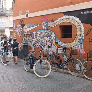 Veranstaltung: València: Visita guiada del Grupo de Arte Callejero, Valencia Bike Rental in València