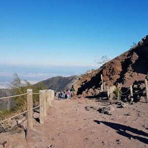 Veranstaltung: Vesuvio ed Ercolano: Salta la fila con il trasporto da Napoli, Vesuvius Day Trips from Naples in Naples