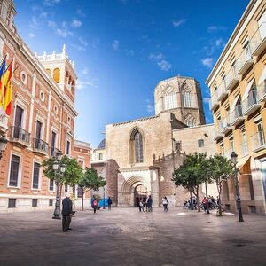 Veranstaltung: Lo más destacado de Valencia y sus sitios del Patrimonio Mundial: visita guiada, Plaça del Mercat puerta principal de la Lonja in Valencia
