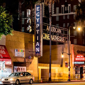 Veranstaltung: Haunted Hollywood Walking Tour, El Capitan Theatre in Los Angeles