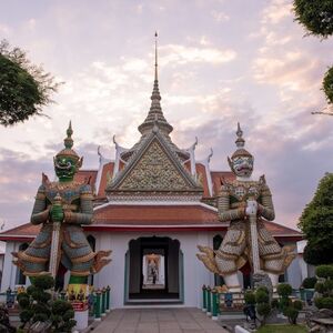 Veranstaltung: Bangkok Grand Palace & Wat Arun: Walking Tour, Ferry & Tuk-Tuk, The Grand Palace in Bangkok