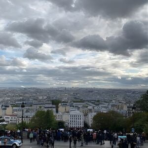 Veranstaltung: Montmartre Semi Private Walking Tour Max 6 People Guaranteed, Place Blanche in Paris