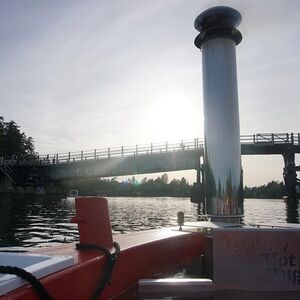 Veranstaltung: Hot Tub Boat Victoria, 100 Swift St in Victoria