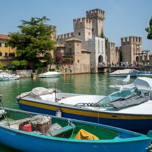 Veranstaltung: Lago di Garda: Tour Privato in Barca della Penisola da Sirmione, Lake Garda Activities in Sirmione