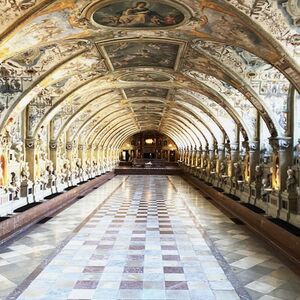 Veranstaltung: Schloss Nymphenburg und Kutschenmuseum: Skip The Line Ticket + Guided Tour, Nymphenburg Palace in Munich