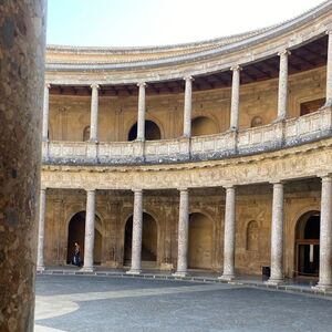 Veranstaltung: Alrededores de la Alhambra y Palacio de Carlos V: Visita guiada, Alhambra in Granada