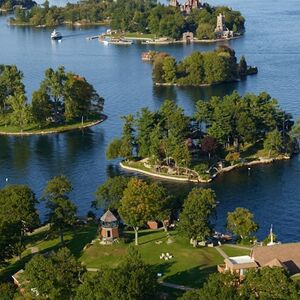 Veranstaltung: Boldt Castle 20-Min. Helicopter Tour, Ottawa Aviation Activities in Gananoque