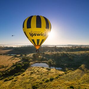 Veranstaltung: Greater Brisbane Hot Air Balloon Flight & Optional Breakfast, Meeting Point - Ipswich Visitor Information Centre in Brisbane