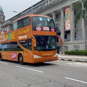 Veranstaltung: FunVee Singapore: Day Tour by Open-Top Bus, Mandarin Oriental Singapore in Singapore