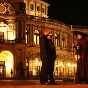 Veranstaltung: Dresden im Laternenlicht: Rundgang mit geheimnisvollem Nachtwächter, Dresden City Tours in Dresden