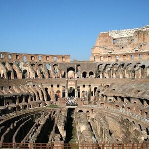 Veranstaltung: Roma Pass: Accesso al trasporto pubblico per 72 ore + ingresso a 1 o 2 attrazioni, Rome Audio Guides in Rome