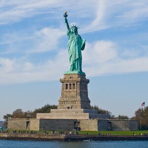 Veranstaltung: Statue of Liberty and Ellis Island Ticket: Ferry from Battery Park, Statue of Liberty in New York