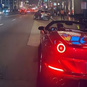 Veranstaltung: 1-Hour Private Ferrari Driving Tour: Hollywood to Beverly Hills, 6808 Hollywood Blvd in Los Angeles