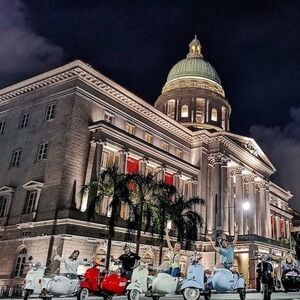 Veranstaltung: Vespa Night Tour of Singapore, Singapore Sidecars, Sultan Gate in Singapore