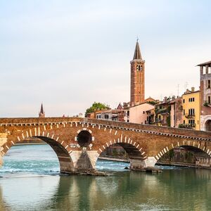 Veranstaltung: Bus Hop-on Hop-off Verona, Verona Hop-on Hop-off Tours in Verona