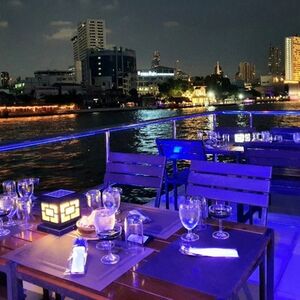 Veranstaltung: Bangkok: Asiatique VELA Dinner Cruise + Seafood Buffet, Bangkok River Cruises in Bangkok