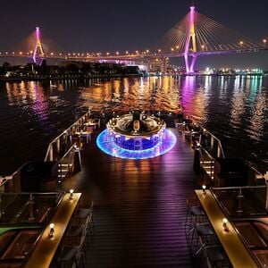 Veranstaltung: Bangkok: Saffron Luxurious Chao Phraya River Dinner Cruise, Bangkok River Cruises in Bangkok