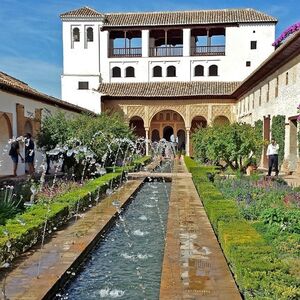 Veranstaltung: Alhambra y Palacios Nazaríes: Visita audioguiada de 3,5 horas, Alhambra in Granada