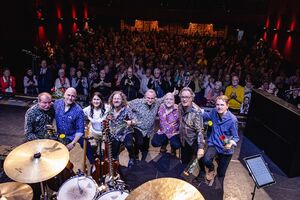 Veranstaltung: The Elton Song Project - Eine Hommage an Elton John, Bürgerhaus Schortens in Schortens