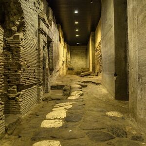 Veranstaltung: Complesso di San Lorenzo Maggiore: Ingresso Riservato a La Neapolis Sotterrata, San Lorenzo Maggiore in Naples