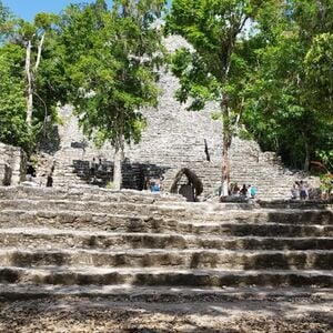 Veranstaltung: Yacimiento arqueológico de Cobá: Entrada + Tour guiado, Cobá Archaeological Site in Coba