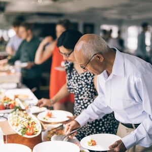 Veranstaltung: San Diego: Champagne Brunch Cruise with Dessert Buffet, San Diego in san diego