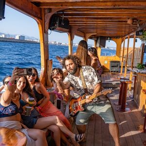 Veranstaltung: Palma de Mallorca: Excursión de 4 horas en barco con snorkel y música, Mallorca Boat Trips in Palma de Mallorca