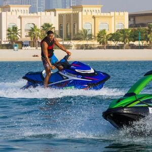 Veranstaltung: Dubai: Standup Jet Ski Experience, Sea Life Watersports Dubai in Dubai