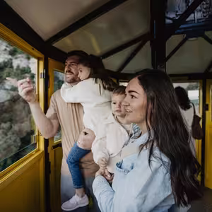 Veranstaltung: Teleférico de Montserrat: Subida y bajada, Montserrat Cable Car Station in Barcelona