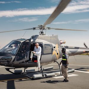 Veranstaltung: Dubai: 30-Min Helicopter Flight with Transfer + Photos, Dubai Helicopter Tours in Dubai