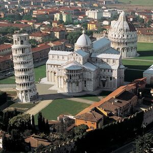 Veranstaltung: Pisa, San Gimignano e Siena: Gita di un giorno da Firenze + Tour della città di Siena + Pranzo, Wine Tours from Florence in Florence