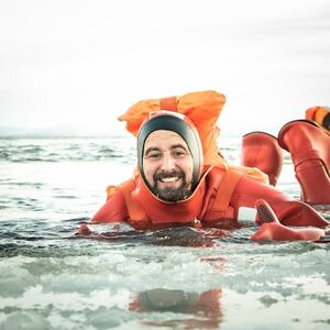 Veranstaltung: Rovaniemi: Icebreaker Cruise with Lunch and Ice Floating, Lapland Winter Activities in Rovaniemi