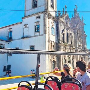 Veranstaltung: City Sightseeing Porto: 48 horas de ônibus hop-on hop-off + cruzeiro e degustação no porto, Porto Helicopter Tours in Porto