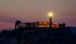 Veranstaltung: Alcatraz: Night Audio Tour + Muir Woods & Sausalito Guided Visit, Alcatraz in San Francisco