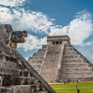 Veranstaltung: Chichén Itzá y Cenote Chichikan: Ida y Vuelta desde Mérida, Entrada + Comida, Chichén Itzá Day Trips from Cancún in Cancún