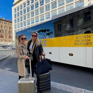 Veranstaltung: Roma: Trasferimento andata e ritorno dall'aeroporto di Ciampino + tessera per il trasporto pubblico 72h, Airport Transfer Rome (Fiumicino) in Rome