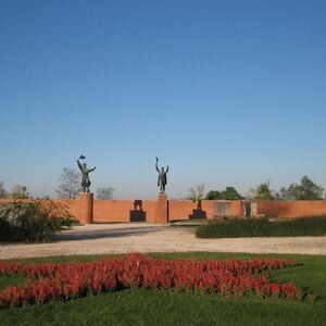 Veranstaltung: Memento Park Guided Tour in English, Memento Park in Budapest