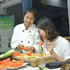 Veranstaltung: Traditional Thai Fruit and Vegetable Carving Class, Siam Carving Academy in Bangkok