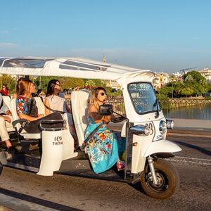 Veranstaltung: Sevilla: Tour de 1 hora en Tuk Tuk Eléctrico Privado, Seville City Tours in Seville