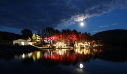 Veranstaltung: Hestholmen Retrofestival - familiekonsert med Dag Ingebrigtsen m / band, Utescene in Valsøyfjord