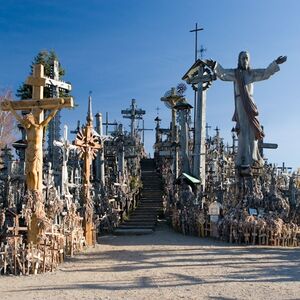 Veranstaltung: Hill of Crosses & Šiauliai: Roundtrip from Vilnius, Vilnius Cathedral in Vilnius