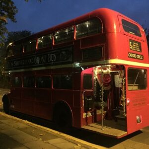 Veranstaltung: Shiverpool: Auld City & The Dead House Tour, Queen Victoria Monument in Liverpool