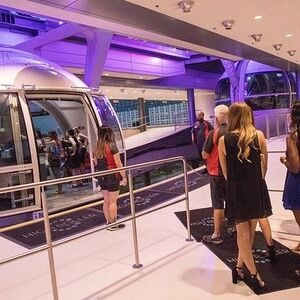 Veranstaltung: Happy Half Hour on The High Roller at The LINQ, The LINQ Promenade in Las Vegas