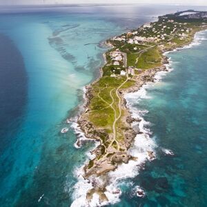 Veranstaltung: Isla Mujeres: Excursión guiada en carrito de golf + Acceso al Club de Playa desde Cancún,  in Isla Mujeres